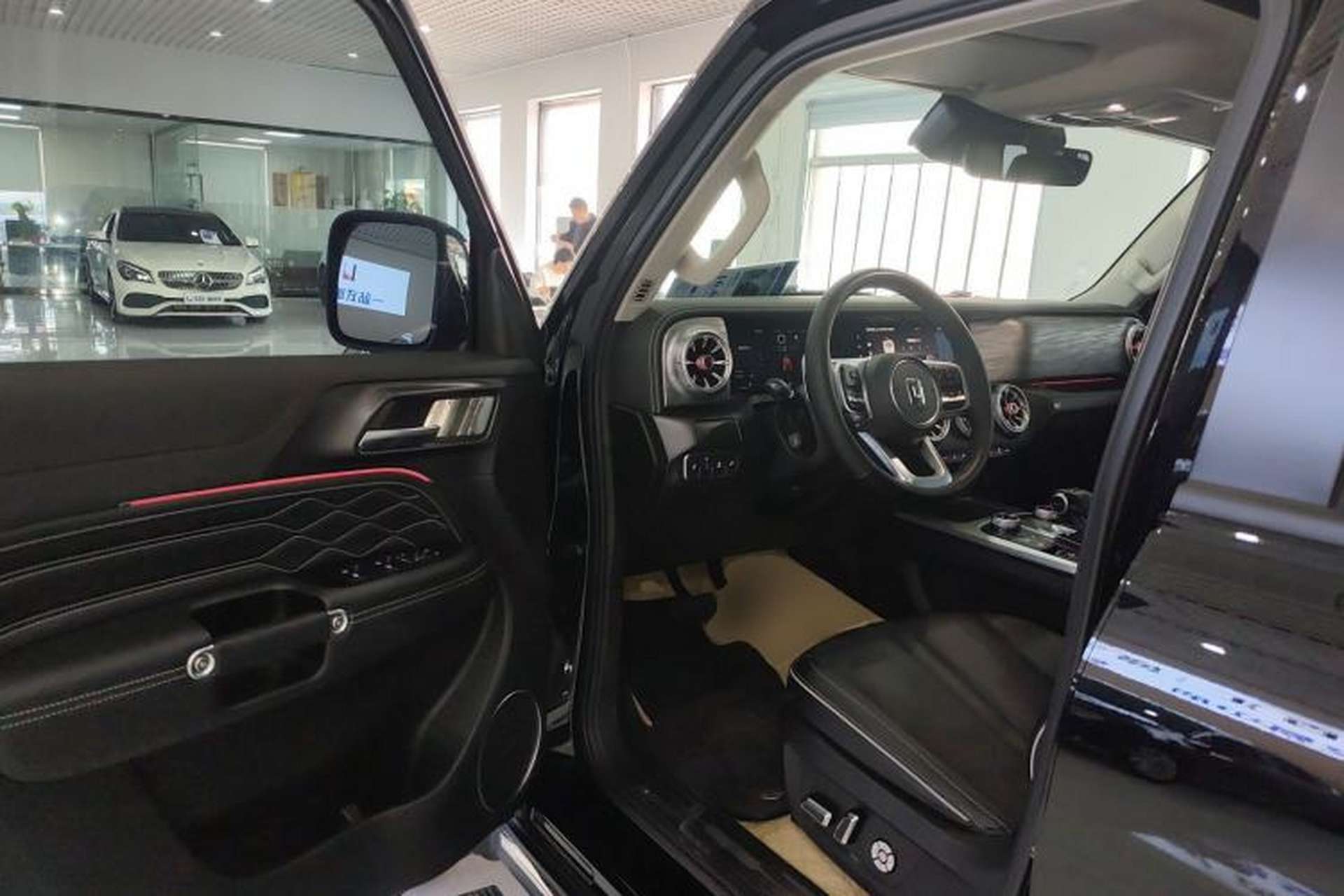 Used Tank 300 2023 City Edition 2.0T—Stylish as Ever Driver Seat