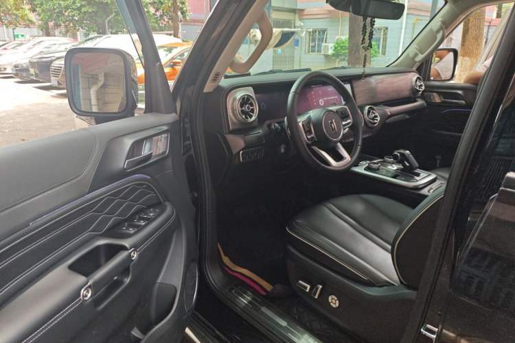 Used Tank 300 2023 City Edition 2.0T—Stylish as Ever Driver Seat