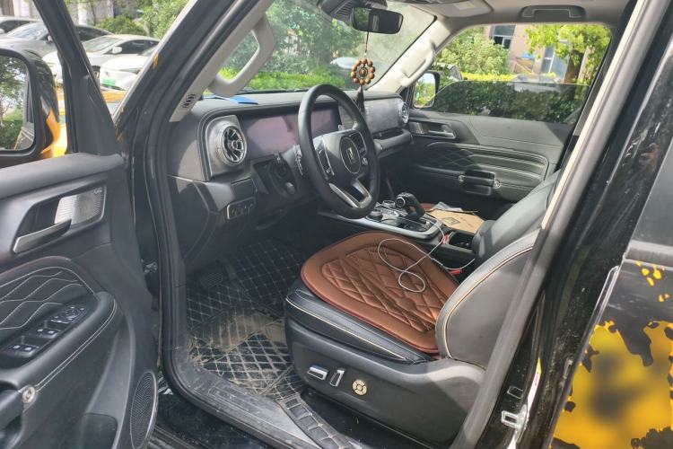 Used Tank 300 2023 City Edition 2.0T—Stylish as Ever Driver Seat