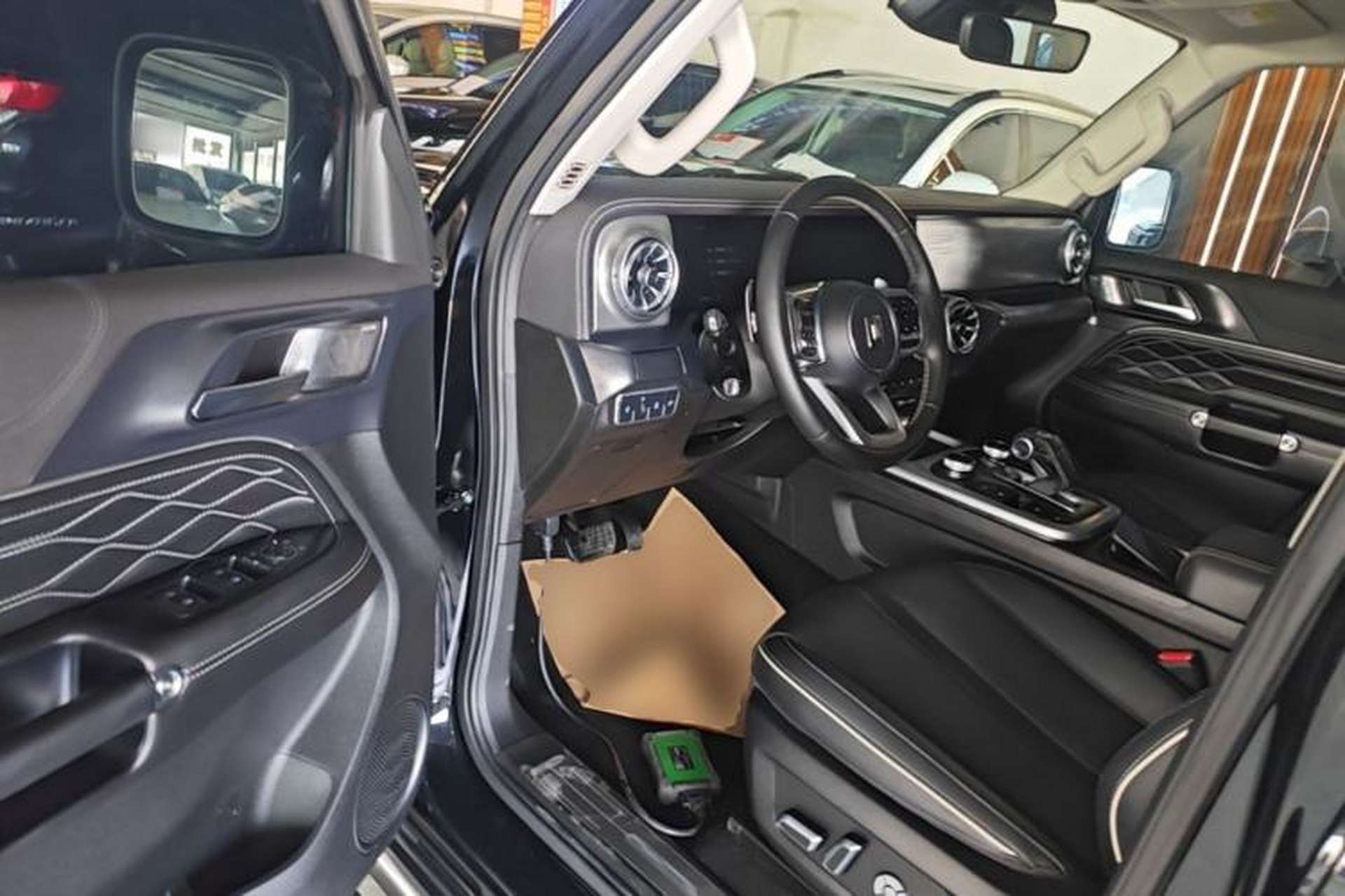 Used Tank 300 2023 City Edition 2.0T—Stylish as Ever Driver Seat