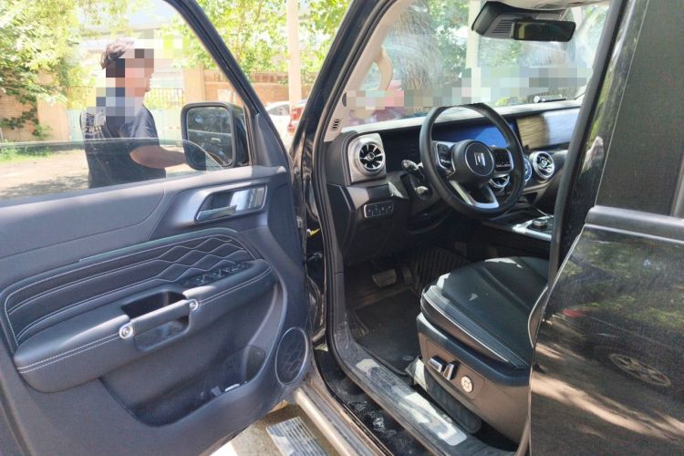 Used Tank 300 2023 City Edition 2.0T—Stylish as Ever Driver Seat