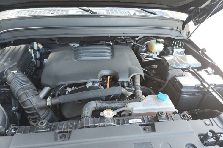 Used Tank 300 2023 City Edition 2.0T—Stylish as Ever Engine Bay