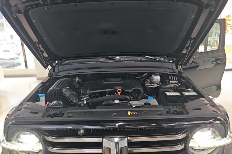 Used Tank 300 2023 City Edition 2.0T—Stylish as Ever Engine Bay