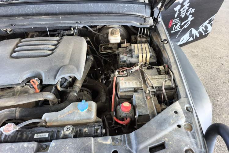 Used Tank 300 2023 Off-Road Edition 2.0T Conqueror Engine Bay Left