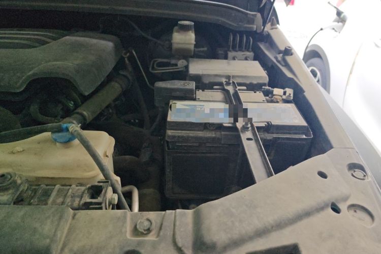 Used Tank 300 2023 Off-Road Edition 2.0T Conqueror Engine Bay Left