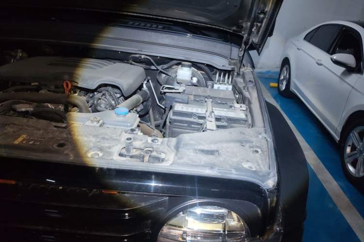 Used Tank 300 2023 Off-Road Edition 2.0T Conqueror Engine Bay Left