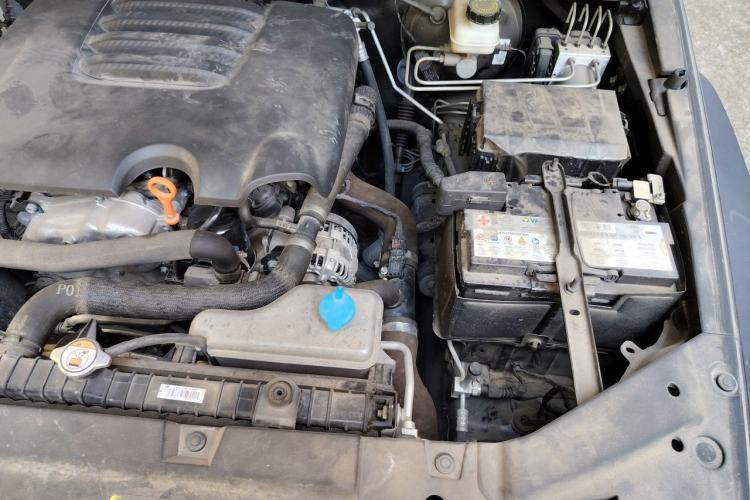 Used Tank 300 2023 Off-Road Edition 2.0T Challenger Engine Bay Left