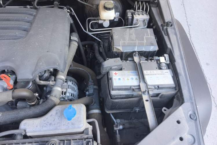 Used Tank 300 2023 Off-Road Edition 2.0T Conqueror Engine Bay Left