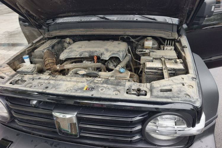 Used Tank 300 2023 Off-Road Edition 2.0T Challenger Engine Bay