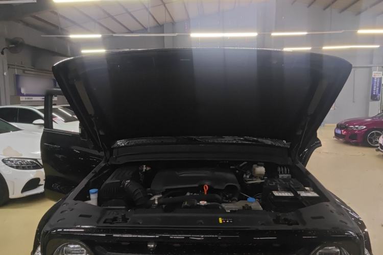 Used Tank 300 2023 City Edition 2.0T—Stylish as Ever Engine Bay