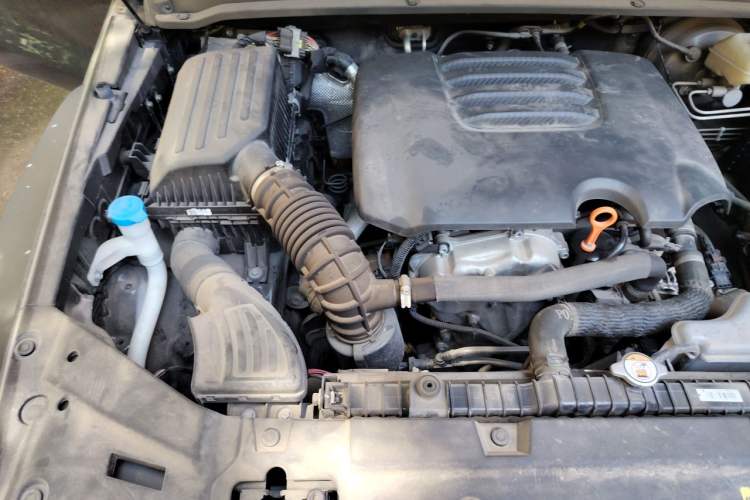 Used Tank 300 2023 Off-Road Edition 2.0T Challenger Engine Bay Right