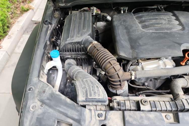 Used Tank 300 2023 Off-Road Edition 2.0T Conqueror Engine Bay Right