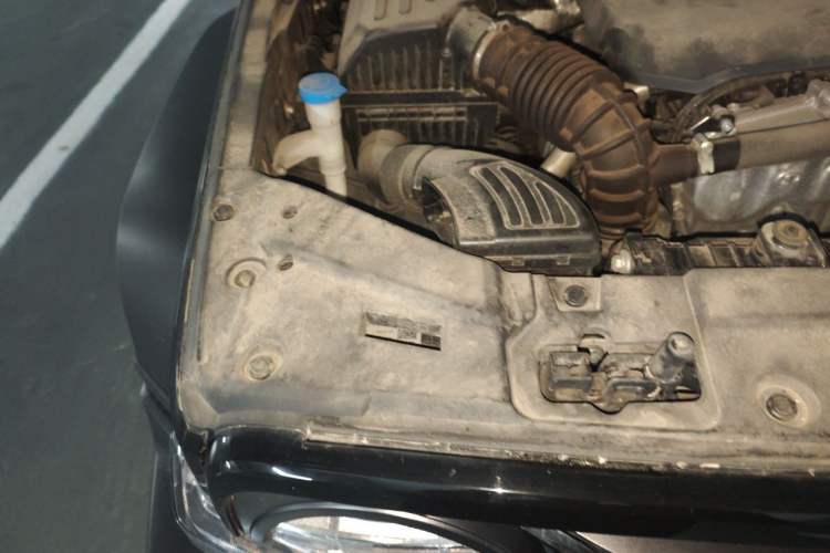 Used Tank 300 2023 Off-Road Edition 2.0T Challenger Engine Bay Right