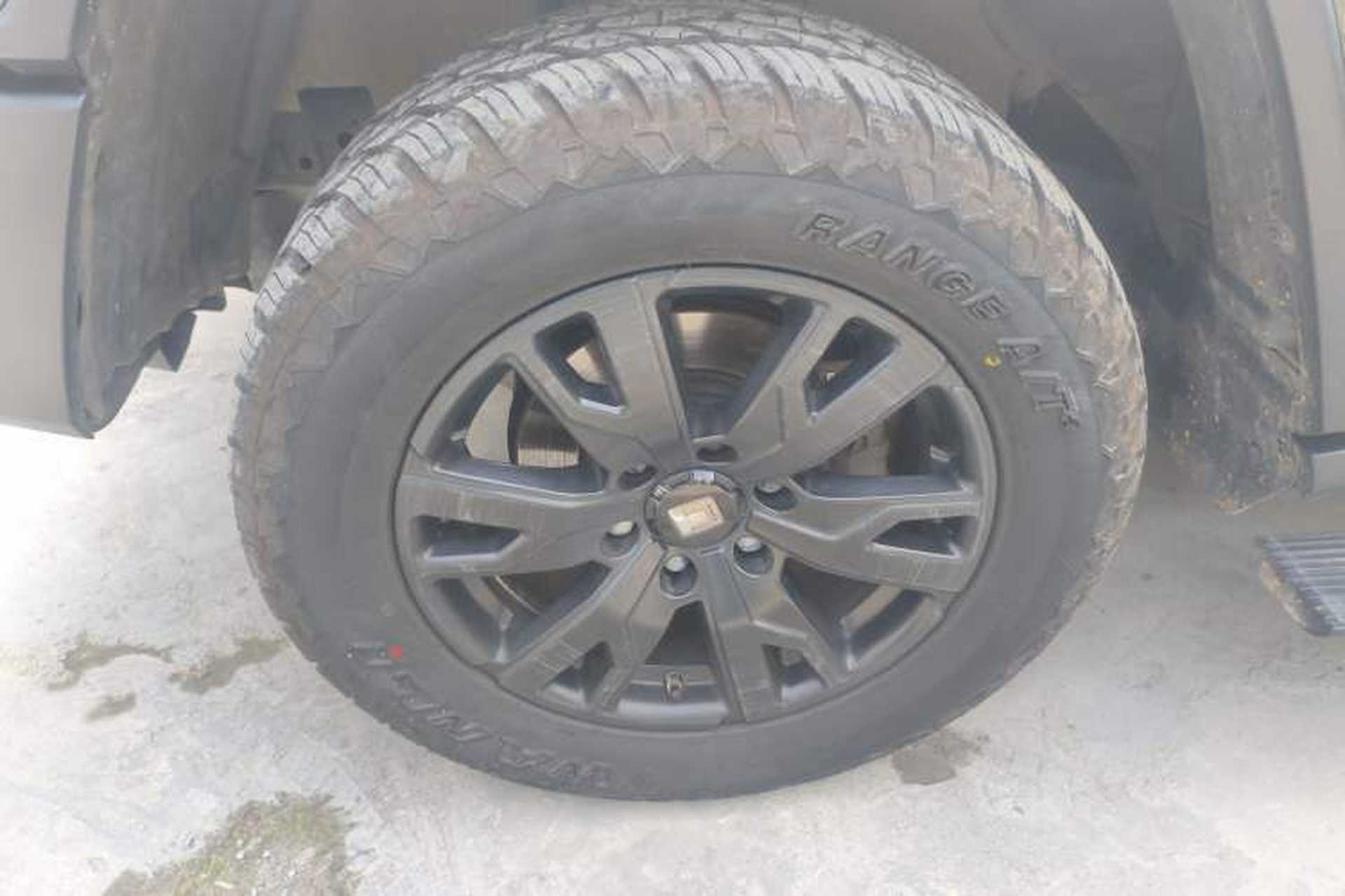 Used Tank 300 2023 City Edition 2.0T—Stylish as Ever Exterior 4