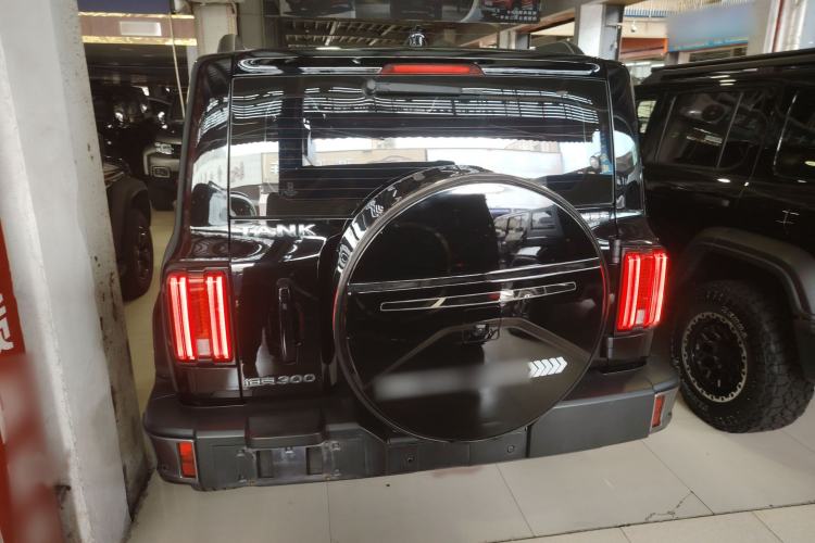 Used Tank 300 2023 City Edition 2.0T—Stylish as Ever Exterior 4