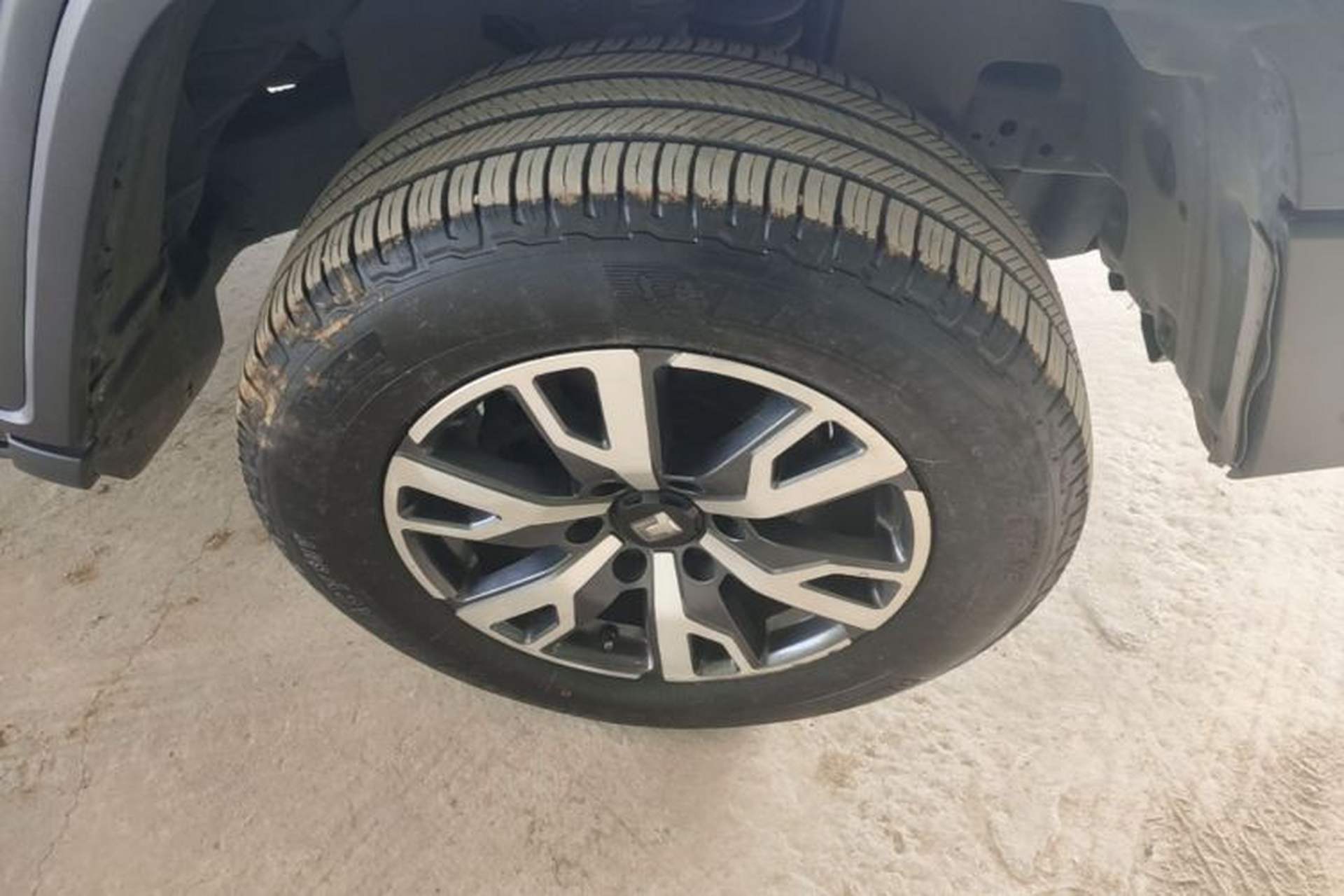 Used Tank 300 2023 City Edition 2.0T—Stylish as Ever Exterior 5