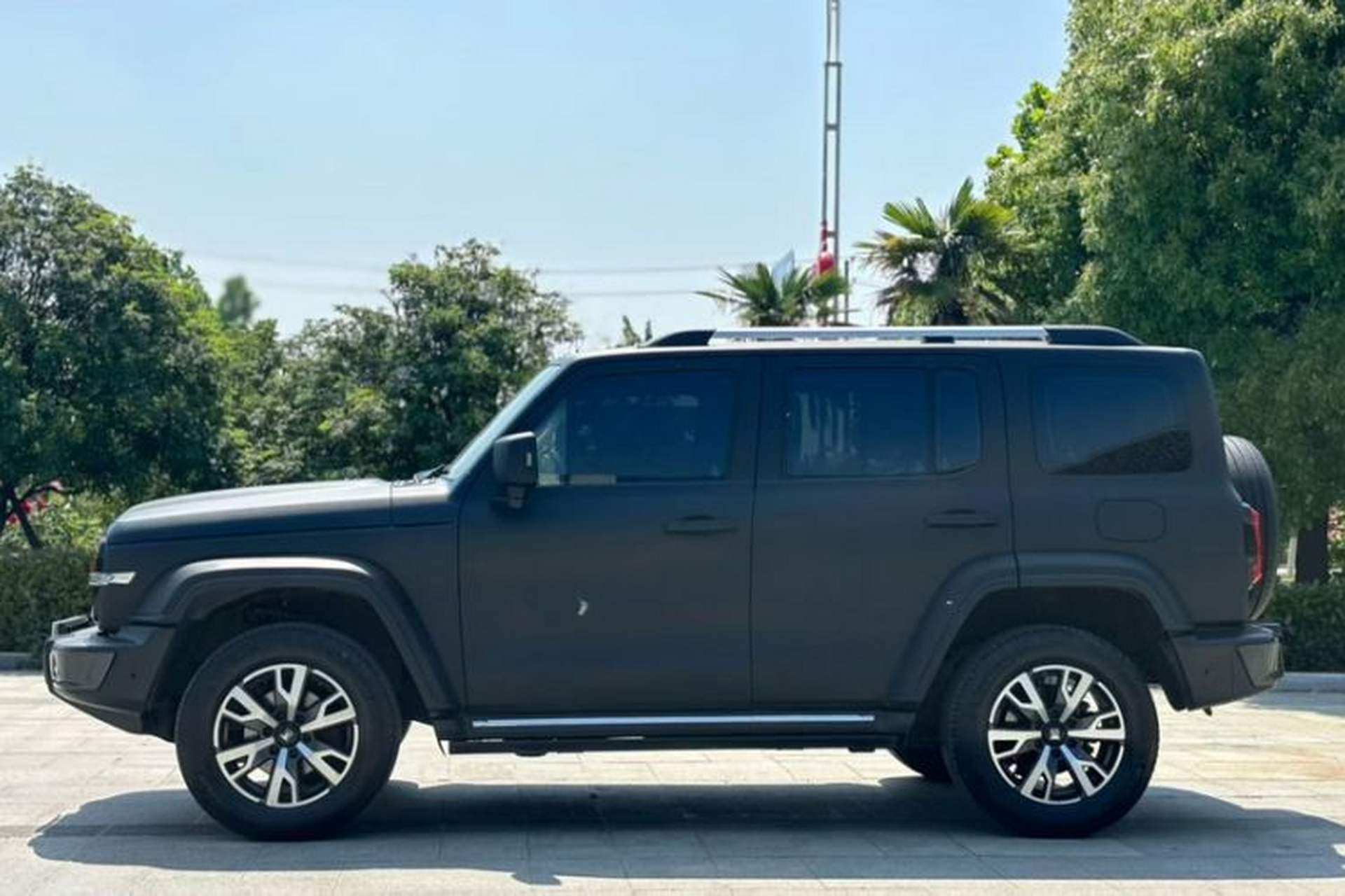 Used Tank 300 2023 City Edition 2.0T—Stylish as Ever Exterior 7
