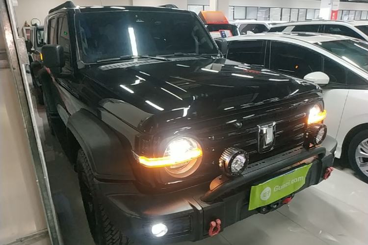 Used Tank 300 2023 Off-Road Edition 2.0T Challenger Front Right 45 Deg