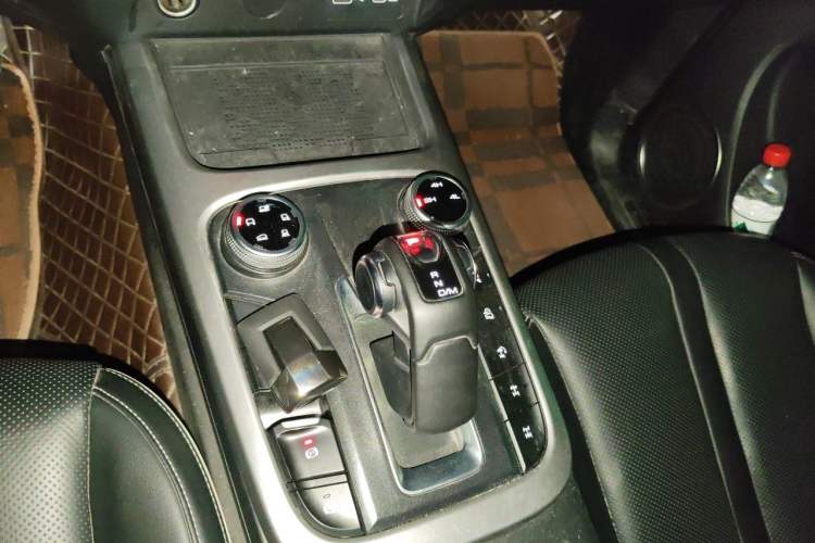 Used Tank 300 2023 Off-Road Edition 2.0T Conqueror Gear Lever