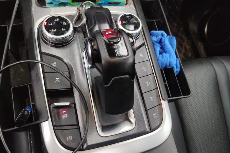 Used Tank 300 2023 Off-Road Edition 2.0T Conqueror Gear Lever