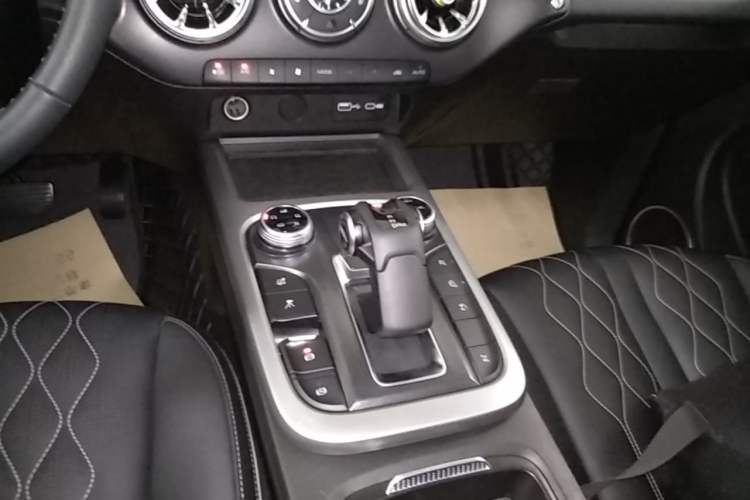 Used Tank 300 2023 Off-Road Edition 2.0T Challenger Gear Lever