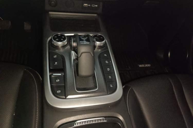 Used Tank 300 2023 Off-Road Edition 2.0T Conqueror Gear Lever