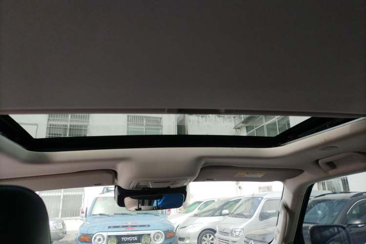 Used Tank 300 2023 City Edition 2.0T—Stylish as Ever Headliner