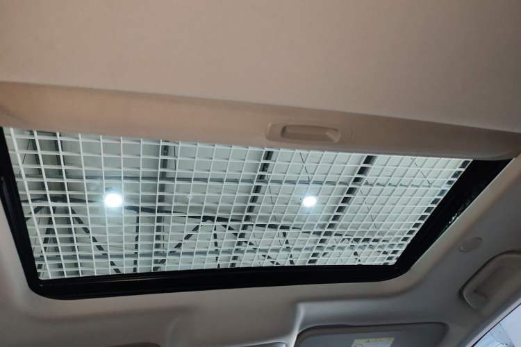 Used Tank 300 2023 City Edition 2.0T—Stylish as Ever Headliner