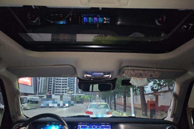Used Tank 300 2023 City Edition 2.0T—Stylish as Ever Headliner