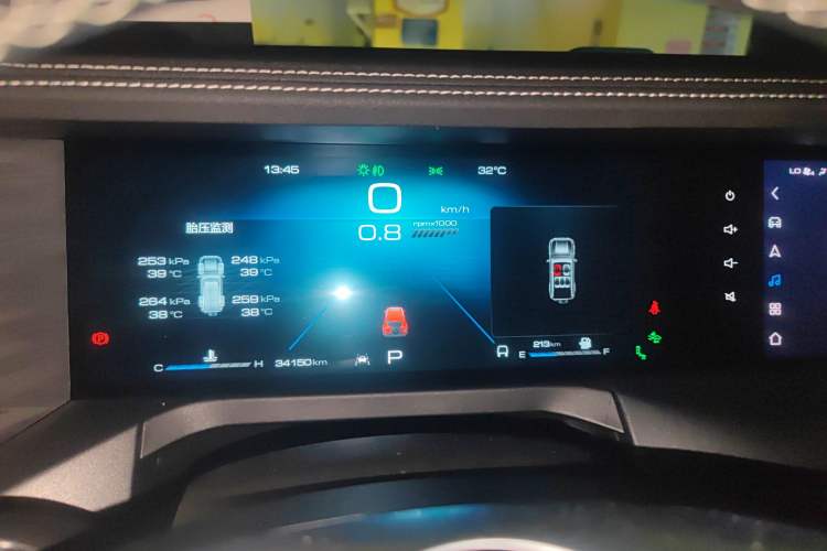 Used Tank 300 2023 City Edition 2.0T—Stylish as Ever Instrument Cluster