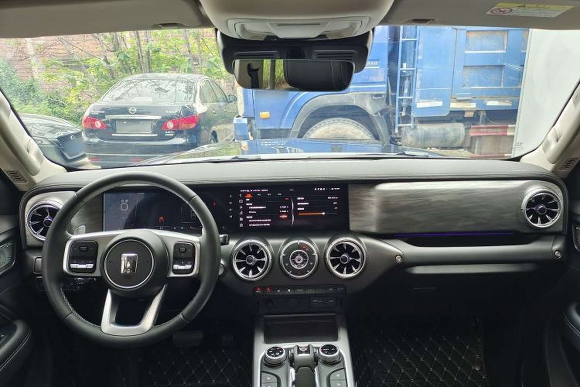 Used Tank 300 2023 City Edition 2.0T—Stylish as Ever Interior 1