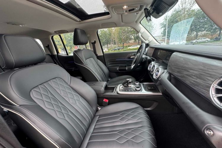 Used Tank 300 2023 Off-Road Edition 2.0T Challenger Interior 11