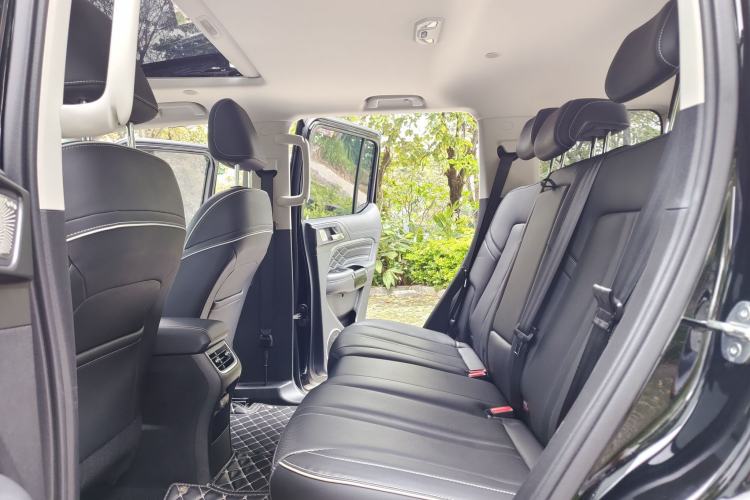Used Tank 300 2023 City Edition 2.0T—Stylish as Ever Interior 12