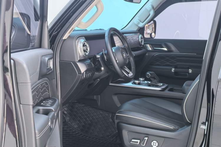 Used Tank 300 2023 City Edition 2.0T—Stylish as Ever Interior 2