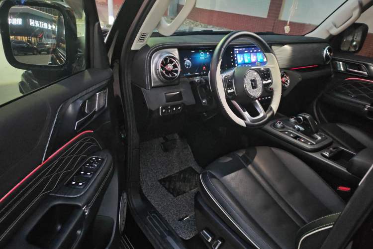 Used Tank 300 2023 City Edition 2.0T—Stylish as Ever Interior 3