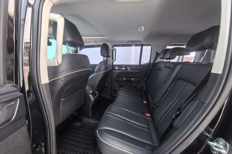 Used Tank 300 2023 City Edition 2.0T—Stylish as Ever Interior 3