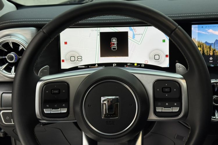 Used Tank 300 2023 Off-Road Edition 2.0T Challenger Interior 5
