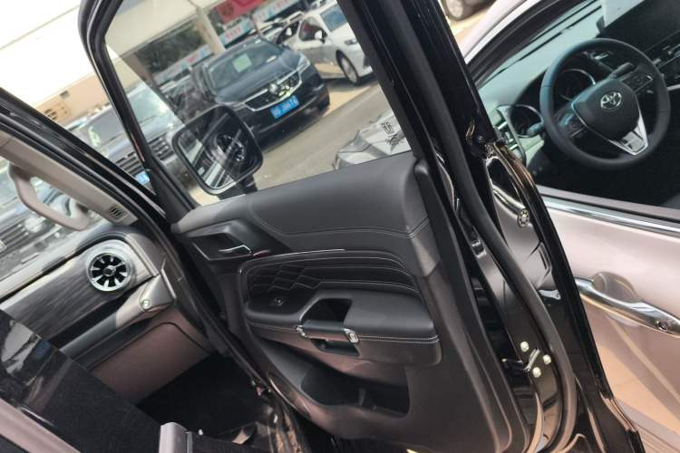 Used Tank 300 2023 Off-Road Edition 2.0T Challenger Interior 5