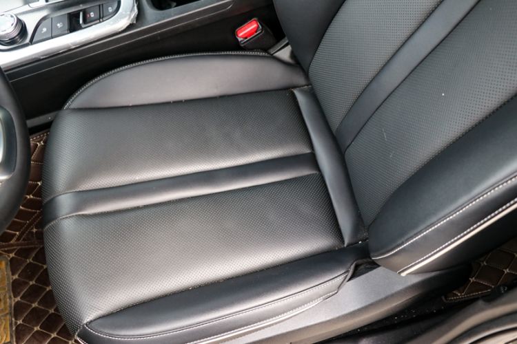 Used Tank 300 2023 City Edition 2.0T—Stylish as Ever Interior 6