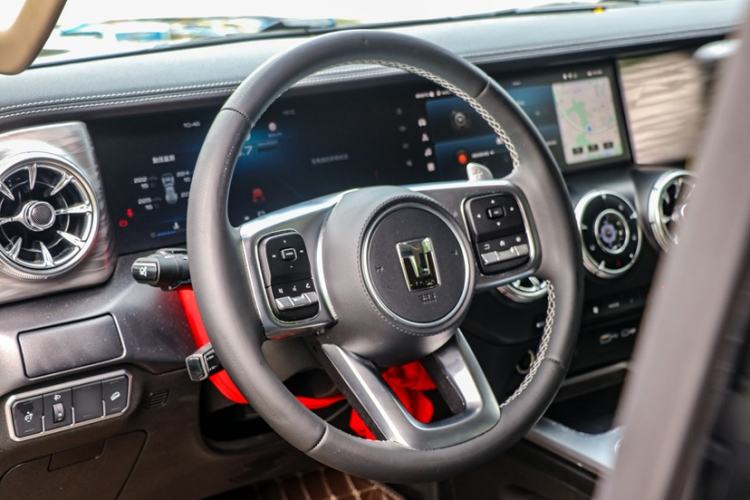 Used Tank 300 2023 City Edition 2.0T—Stylish as Ever Interior 7