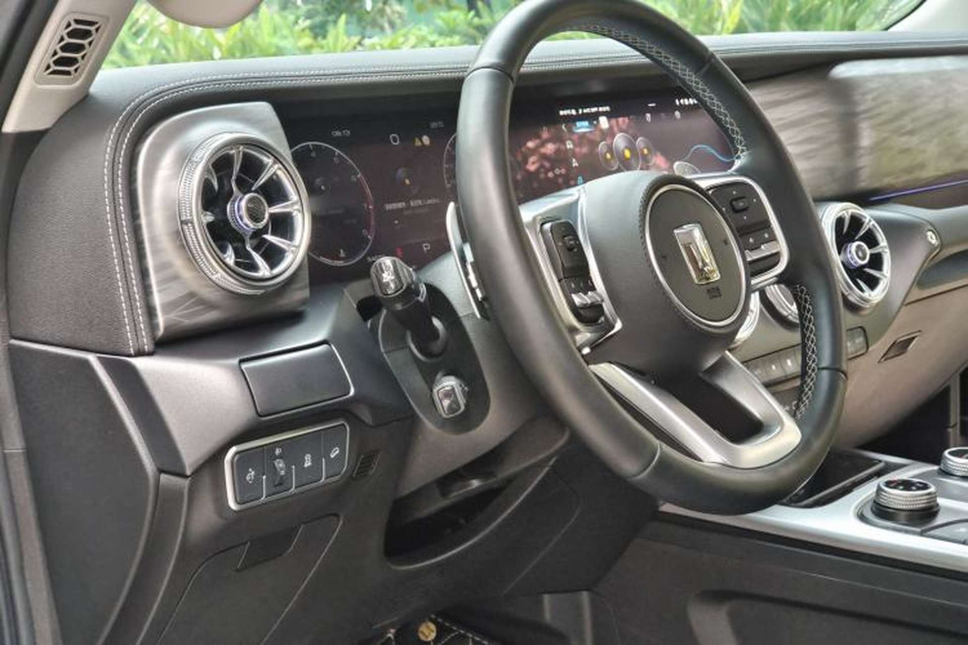 Used Tank 300 2023 City Edition 2.0T—Stylish as Ever Interior 7