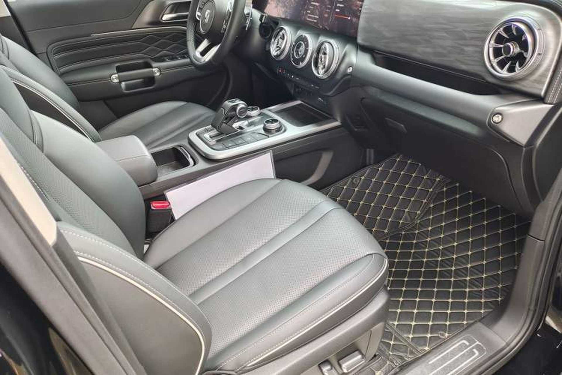 Used Tank 300 2023 City Edition 2.0T—Stylish as Ever Interior 8