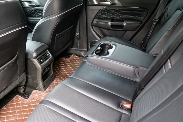 Used Tank 300 2023 City Edition 2.0T—Stylish as Ever Interior 8