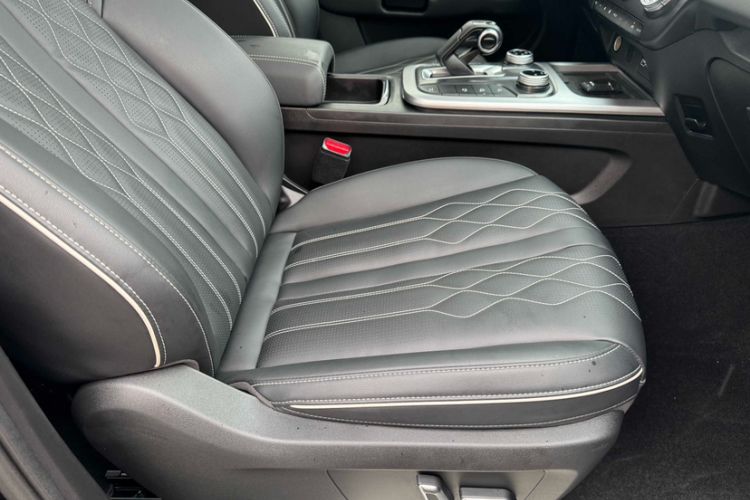 Used Tank 300 2023 Off-Road Edition 2.0T Challenger Interior 9