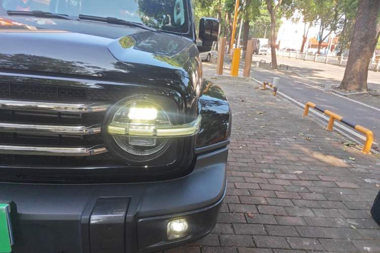 Used Tank 300 2023 City Edition 2.0T—Stylish as Ever Left Front Headlight