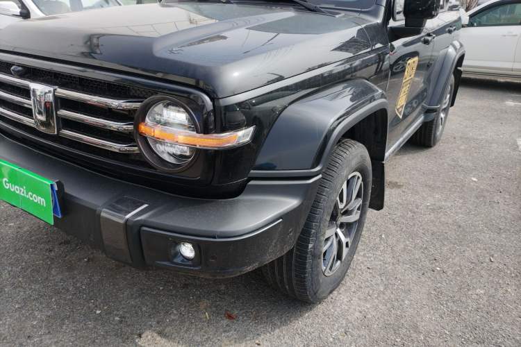 Used Tank 300 2023 City Edition 2.0T—Stylish as Ever Left Front Headlight