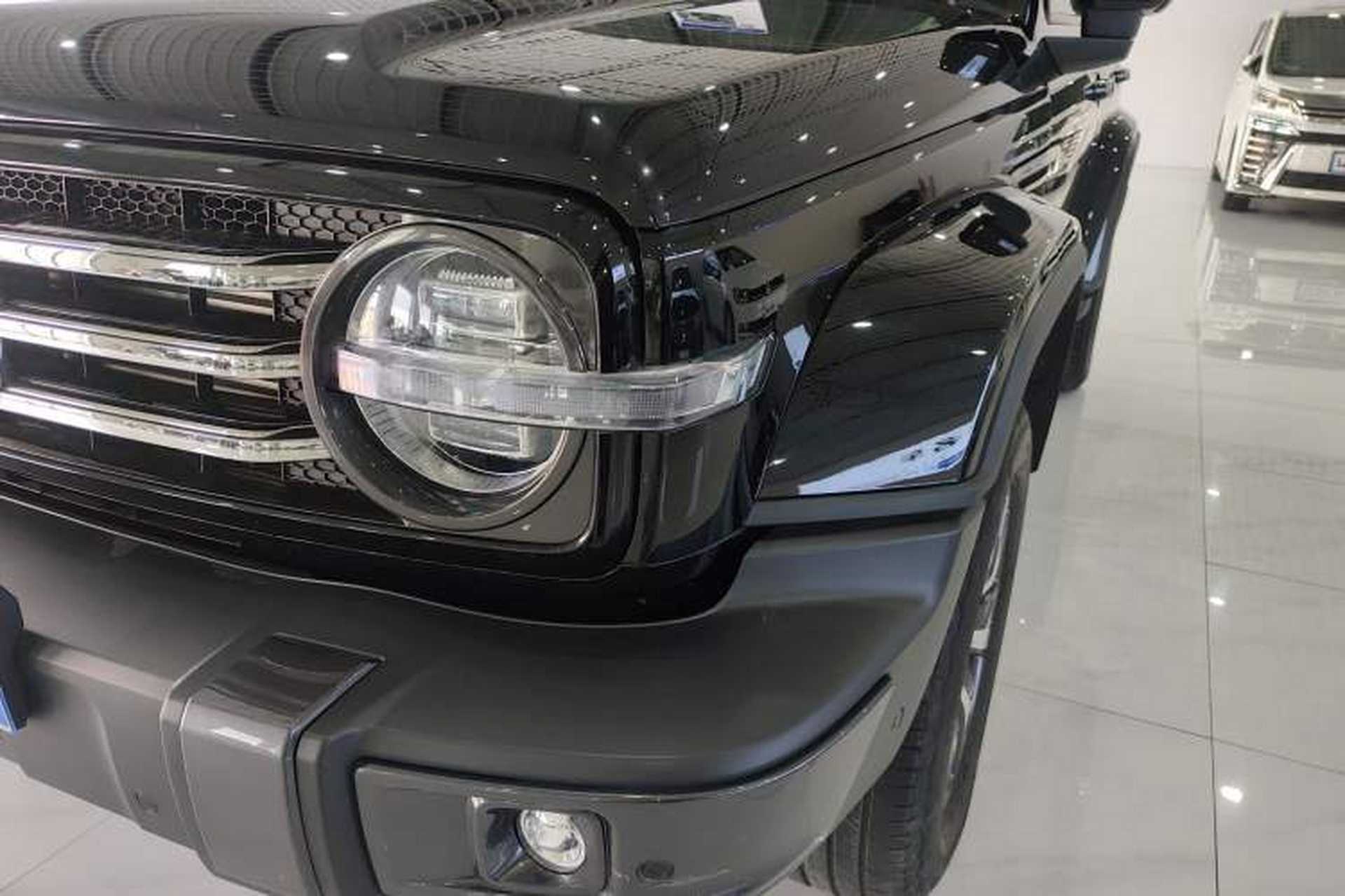 Used Tank 300 2023 City Edition 2.0T—Stylish as Ever Left Front Headlight