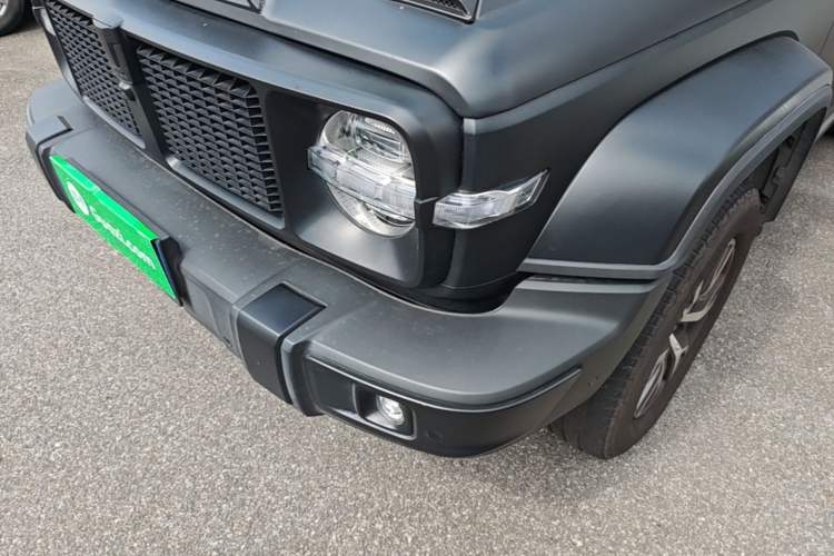 Used Tank 300 2023 City Edition 2.0T—Stylish as Ever Left Front Headlight