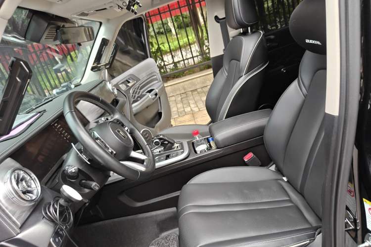 Used Tank 300 2023 Off-Road Edition 2.0T Conqueror Left Front Seat