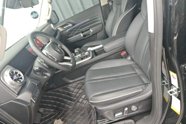 Used Tank 300 2023 Off-Road Edition 2.0T Conqueror Left Front Seat